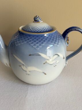 B&G Bing & Grondahl Seagull Teapot #656